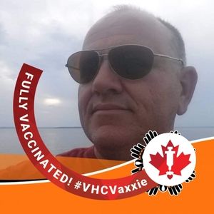 Meet your Posher, Dennis